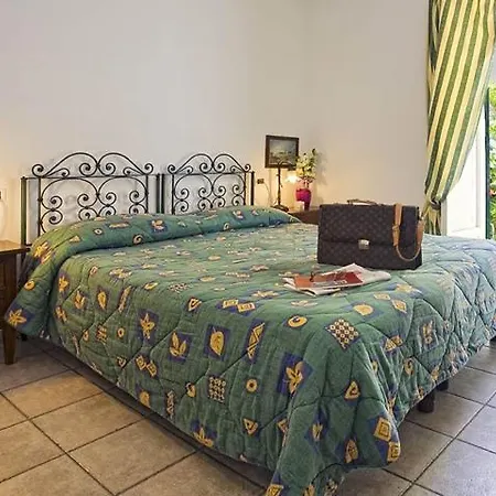 Maria Porto Hotel Ísquia