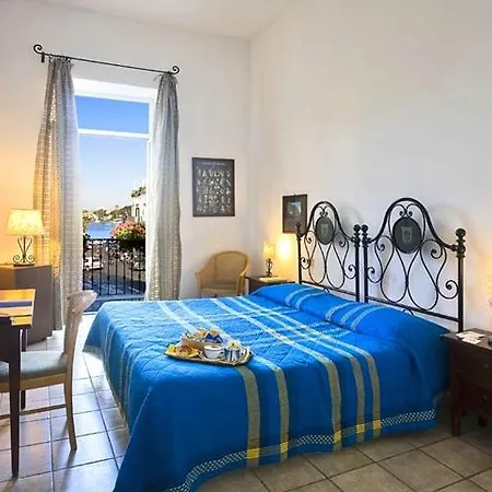 Отель Maria Porto