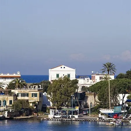 Maria Hotel 3*