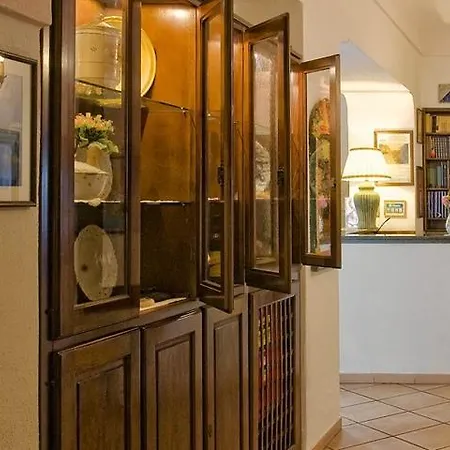 Hotel Maria Porto 3*