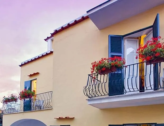 Hotel Maria Porto 3*