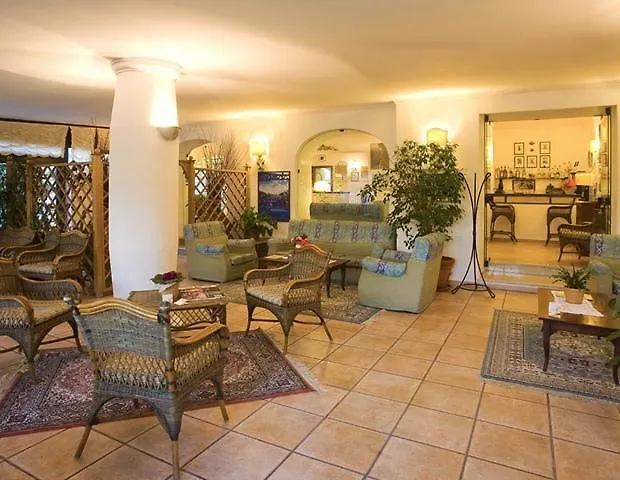 Hotel Maria Porto 3*