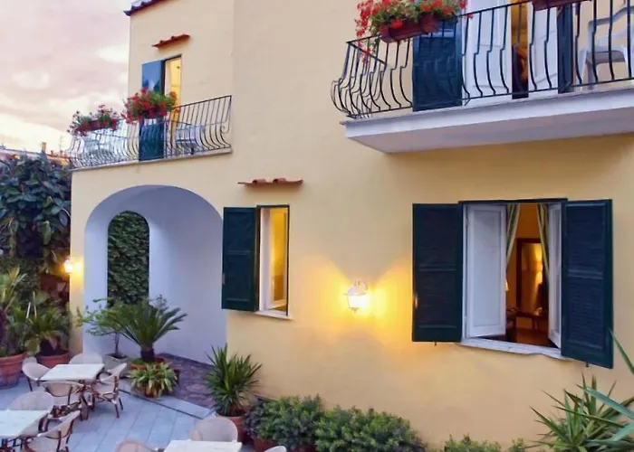 Maria Porto Hotel 3*