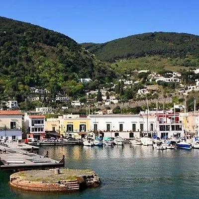 Maria Porto Ischia