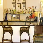 Hotel Maria Porto 3*