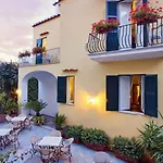 Maria Porto Hotel 3*